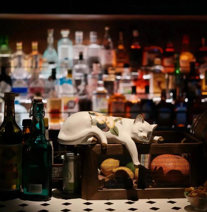 英语精品：Bar.com50万美金成交！